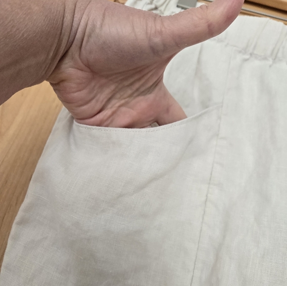 NWOT Quince 100% European Linen Tapered Ankle Pant Sand Large - Picture 2 of 7